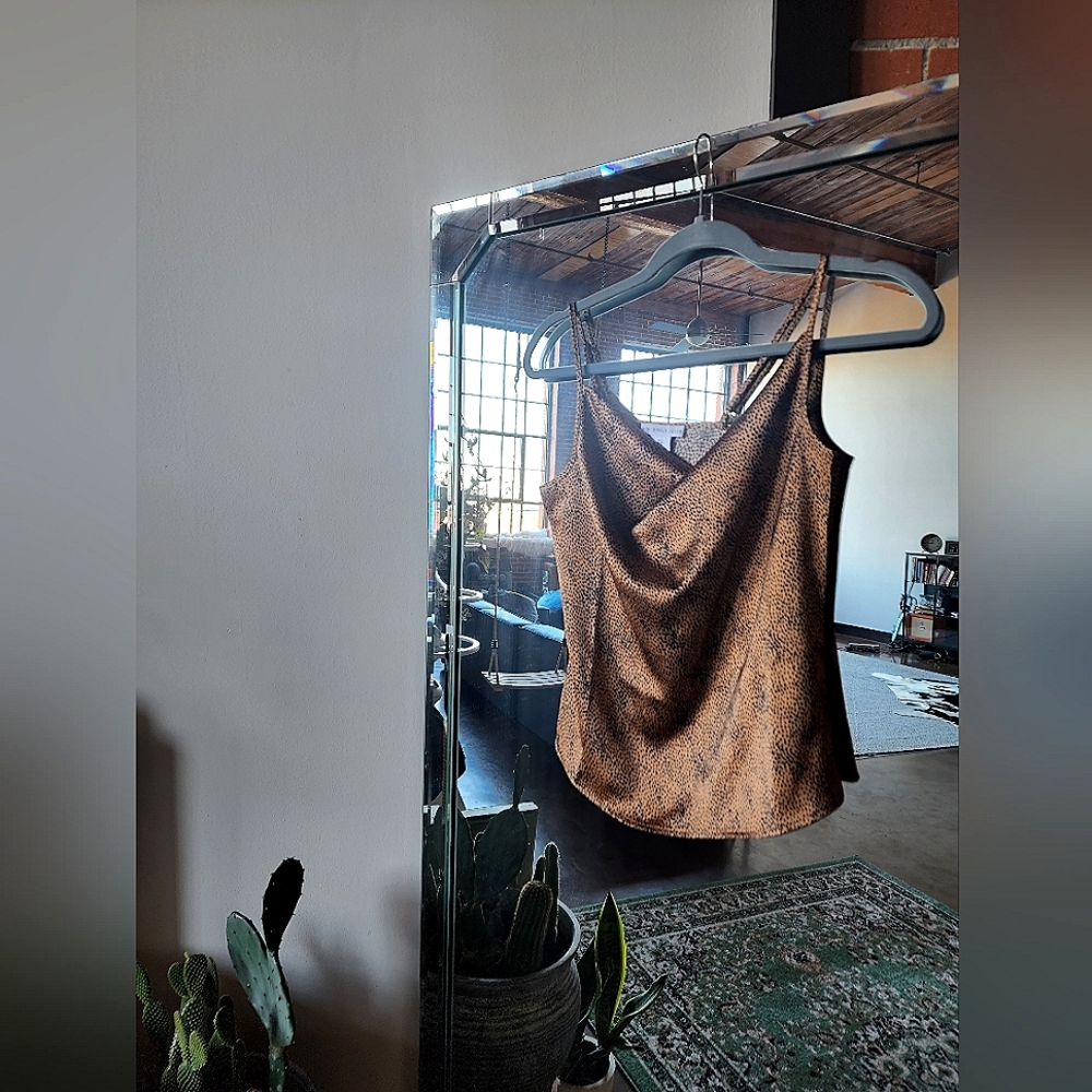 Gold and Black top silk